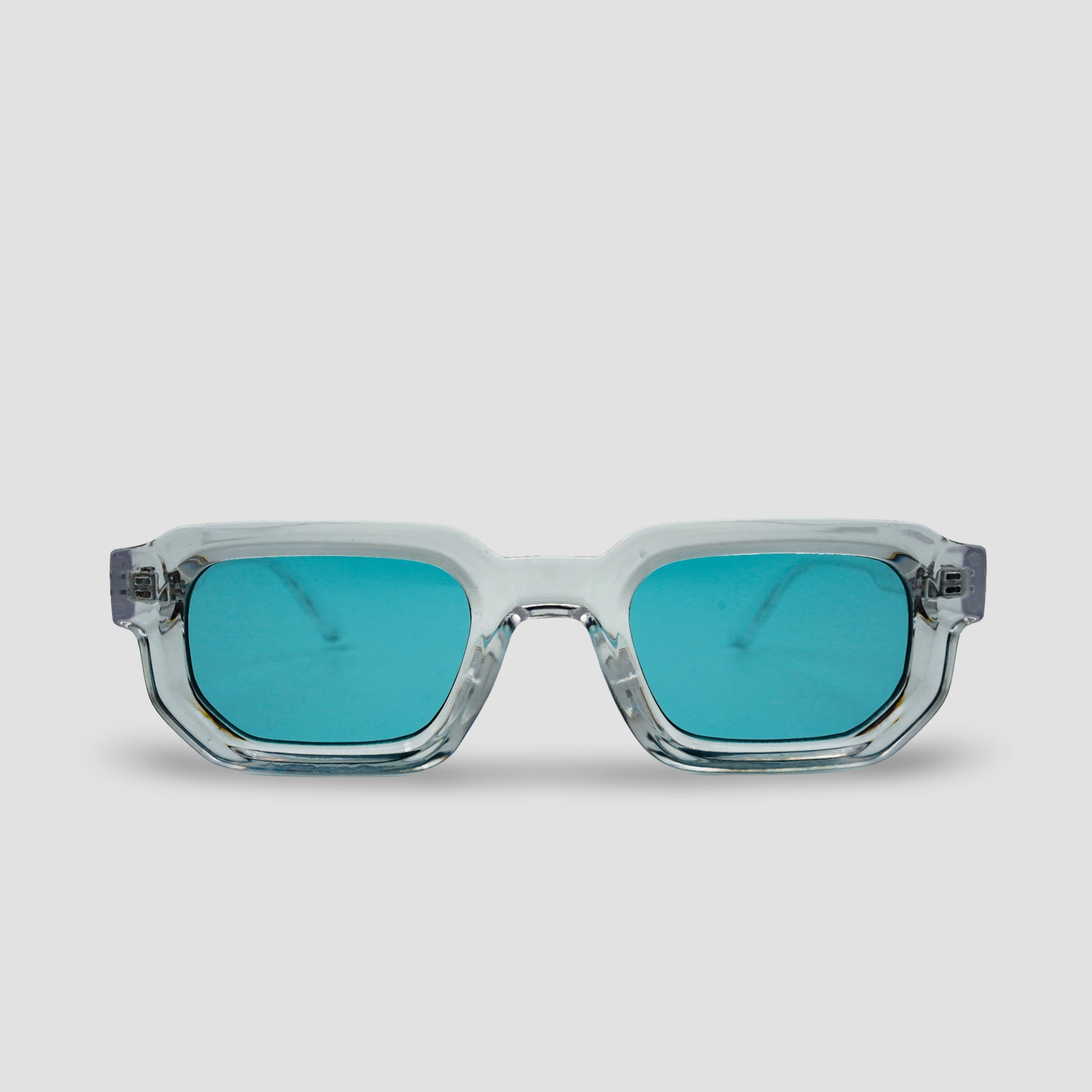 Stijlvolle zonnebril met transparant montuur en blauwe glazen, perfect voor een trendy look.