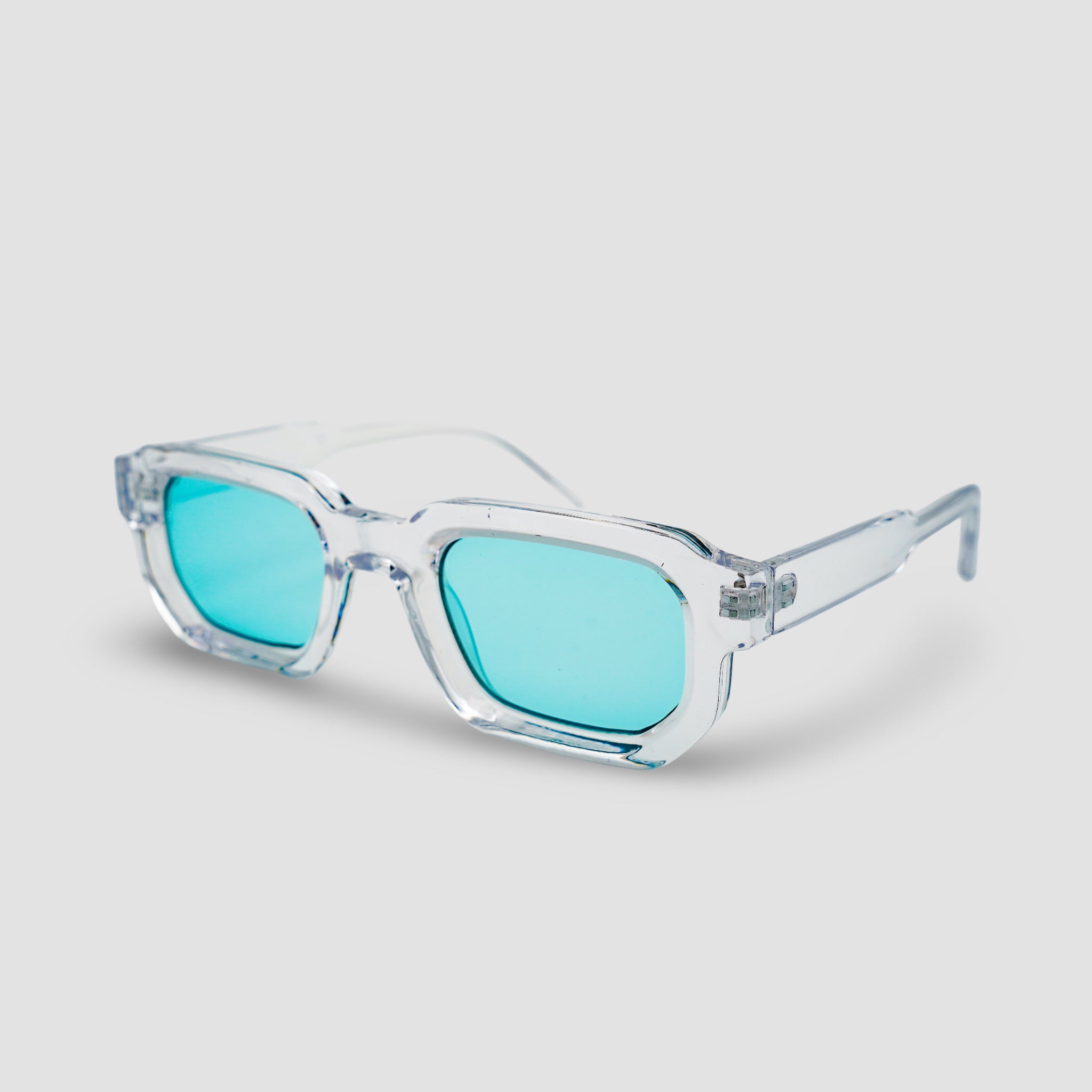 Transparante zonnebril met blauwe glazen, stijlvol en modern ontwerp voor zomerse dagen